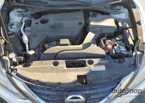 2017 Nissan Altima 2.5 из США, поврежденный, VIN 1N4AL3AP2HC499313